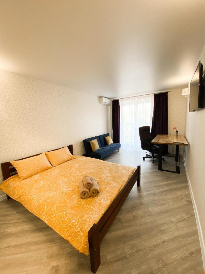 Helen: стильні в центрі біля корпусного саду Apartment Poltava